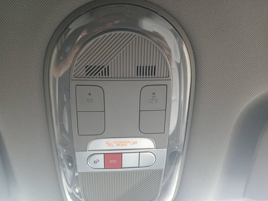 Used 2025 Hyundai Ioniq 6 SEL RWD image 29