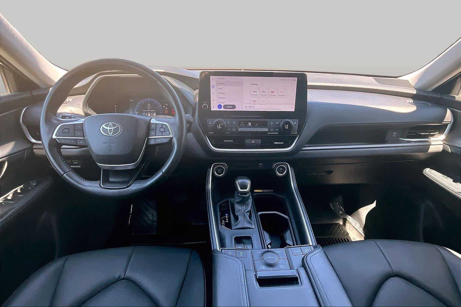 Certified 2024 Toyota Grand Highlander AWD image 15