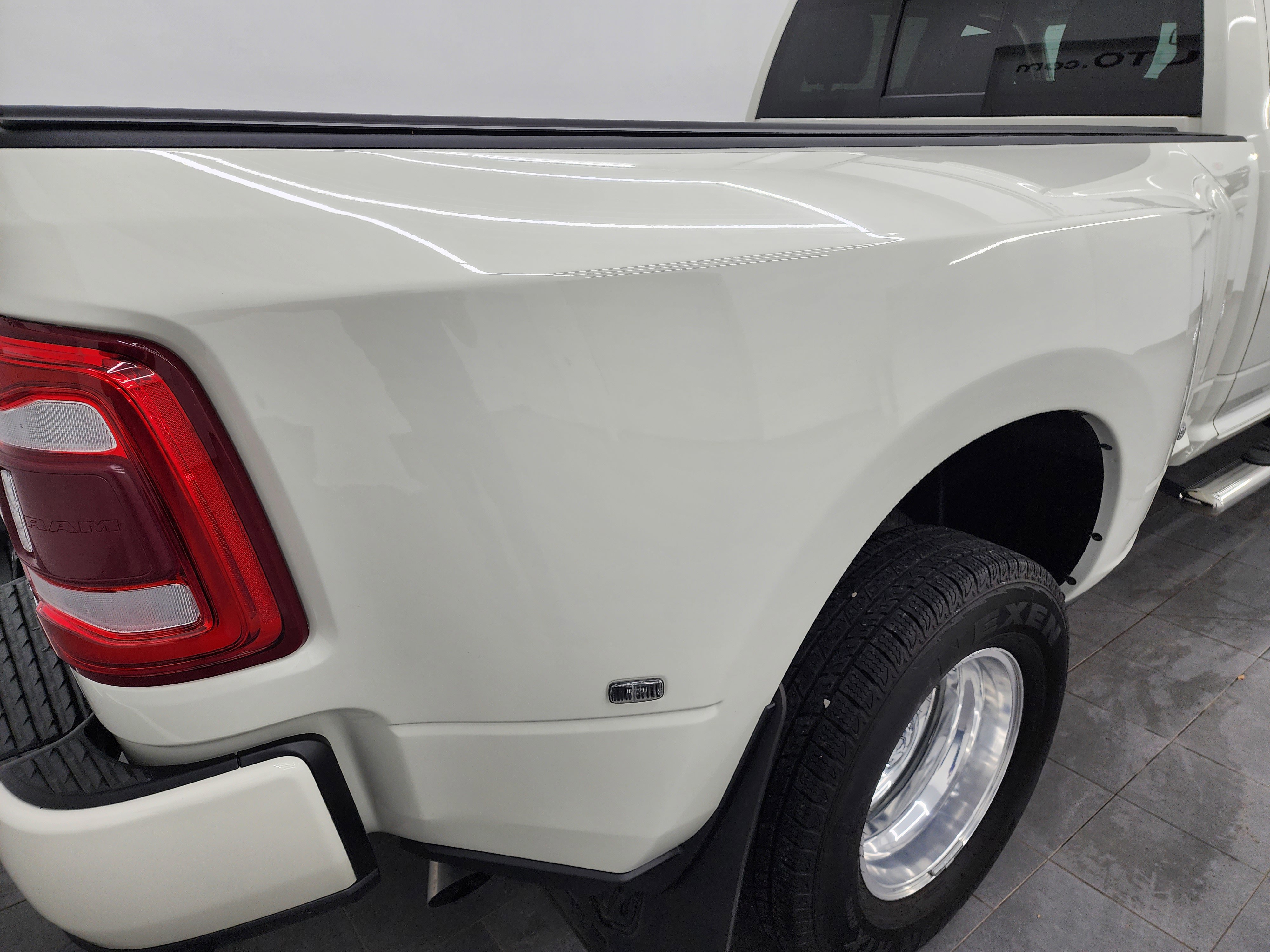 Used 2023 RAM 3500 Laramie image 28