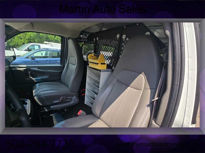 Used 2010 Chevrolet Express 1500 AWD w/ Power Package image 12