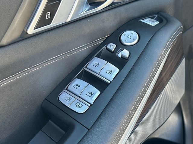 Used 2024 BMW X7 xDrive40i w/ M Sport Package image 14