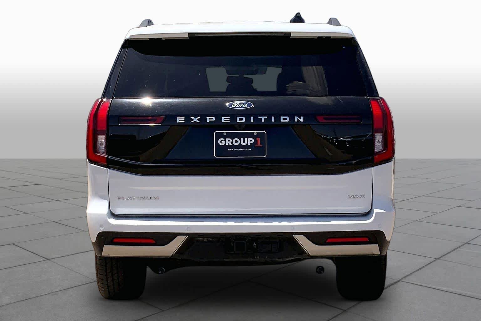 Used 2025 Ford Expedition Max Platinum AWD/4WD image 5