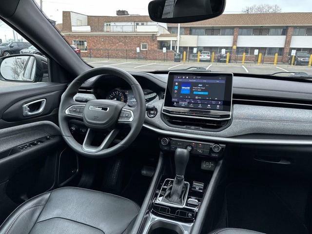 Used 2023 Jeep Compass Latitude w/ Sun and Sound Group image 32