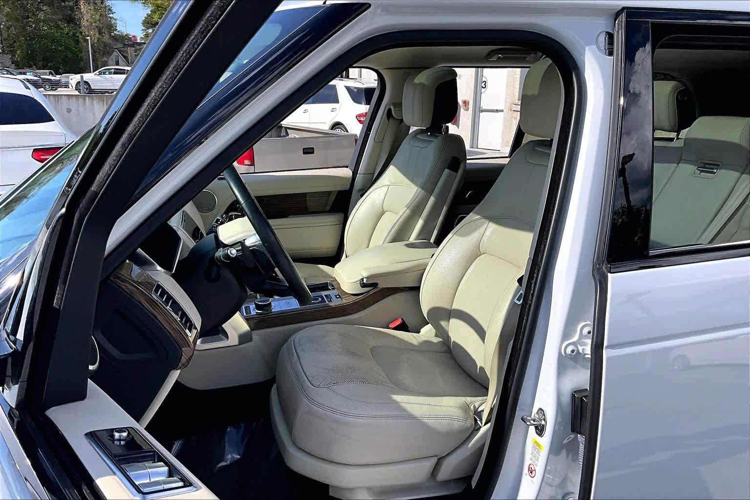 Used 2019 Land Rover Range Rover HSE AWD/4WD image 8