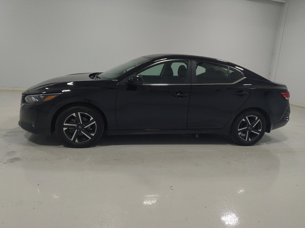 Used 2024 Nissan Sentra SV FWD image 2