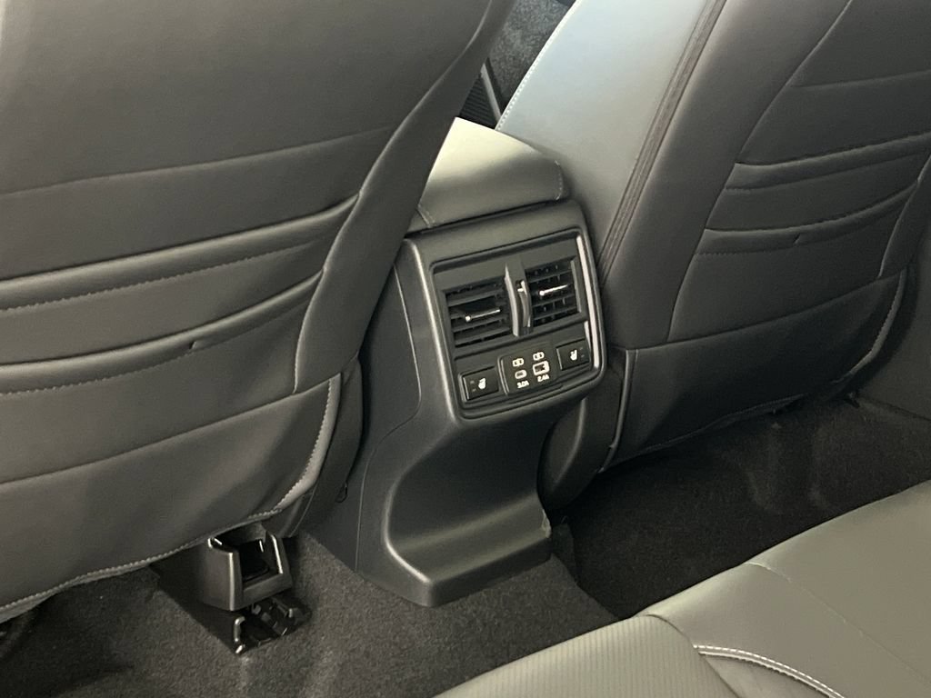 New 2026 Subaru Outback Touring AWD/4WD image 38