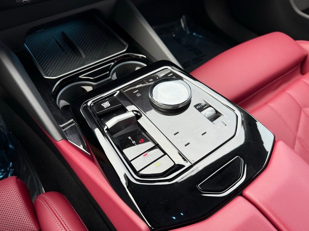 Used 2025 BMW 530i image 26