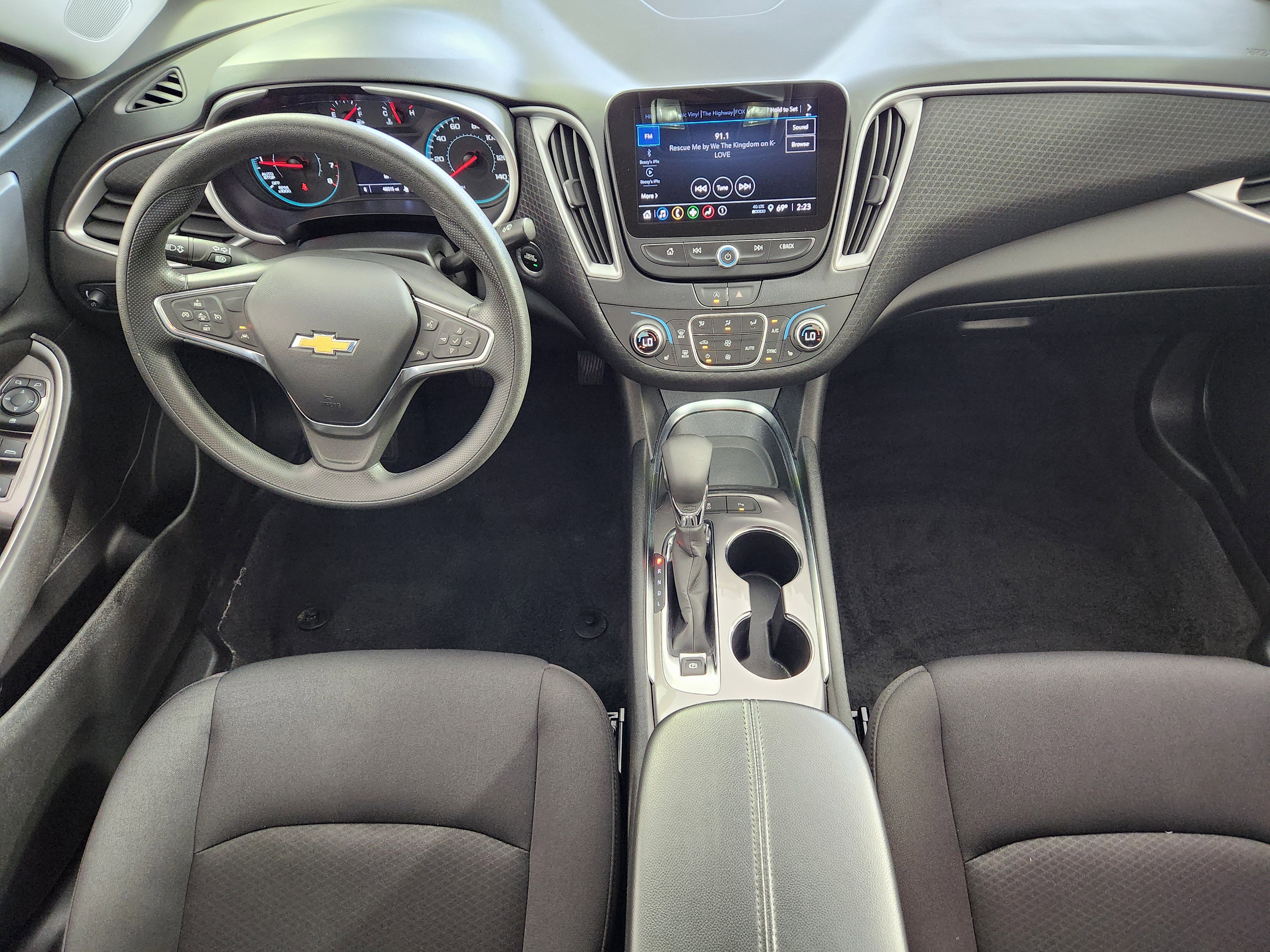 Used 2025 Chevrolet Malibu LT FWD image 15