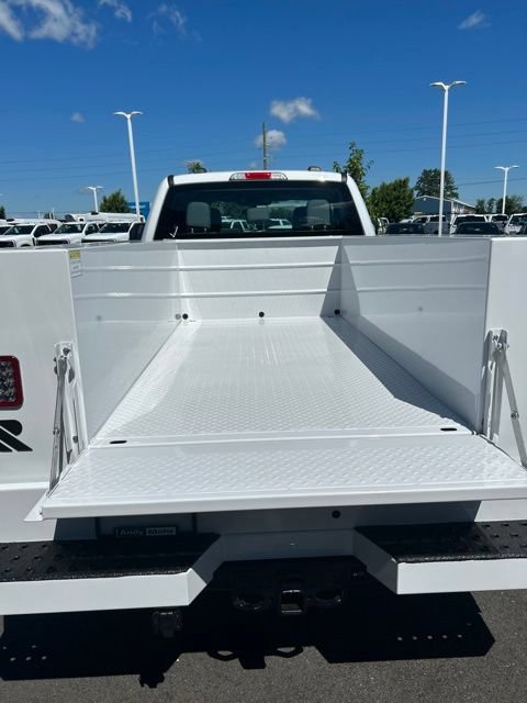 New 2026 Ford F250 XL w/ XL Chrome Package AWD/4WD image 17