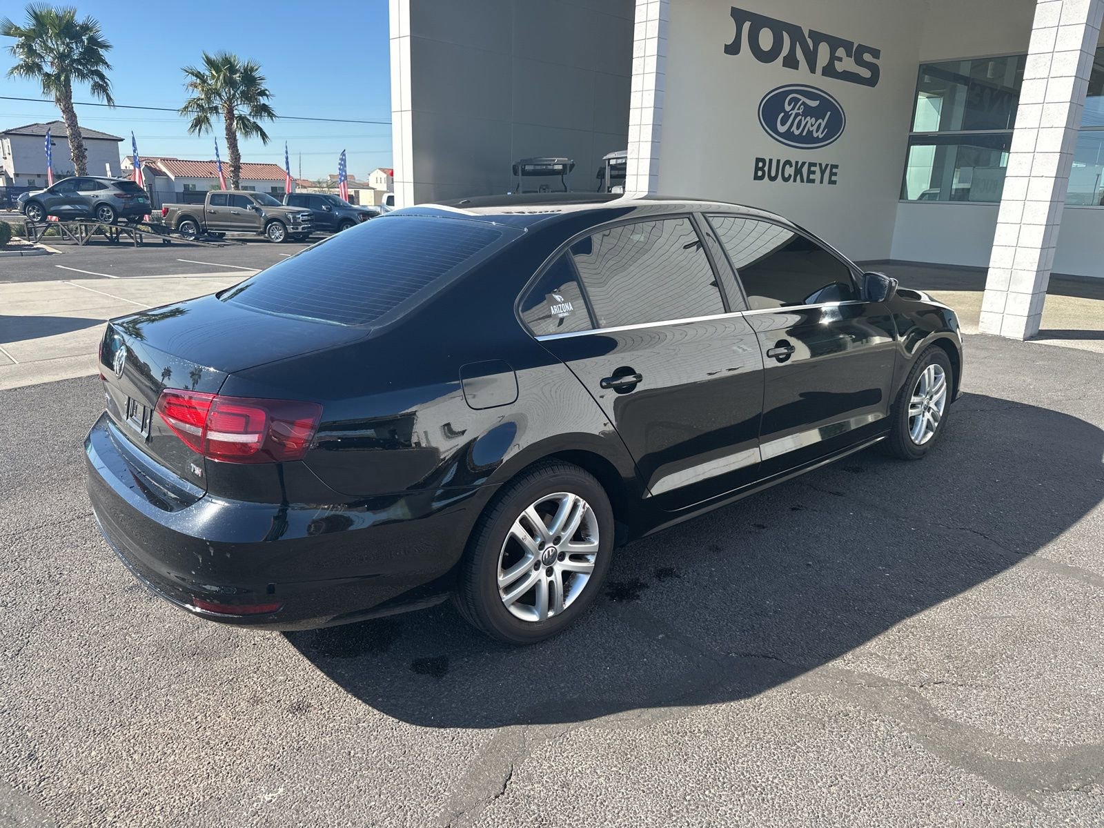 Used 2017 Volkswagen Jetta S image 4