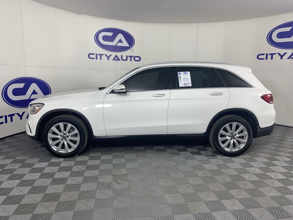 Used 2020 Mercedes-Benz GLC 300 4MATIC w/ Parking Assistance Package image 6