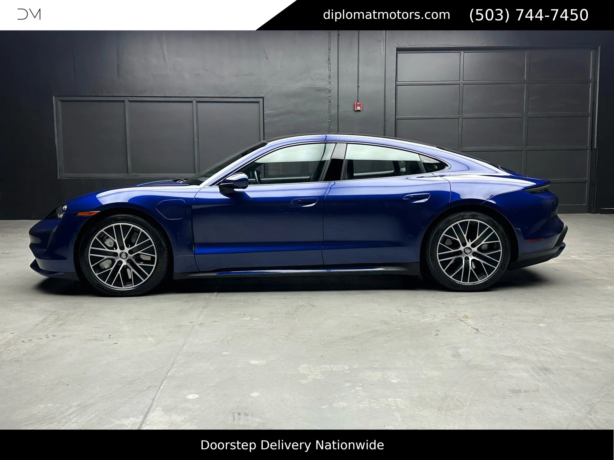Used 2020 Porsche Taycan image 3
