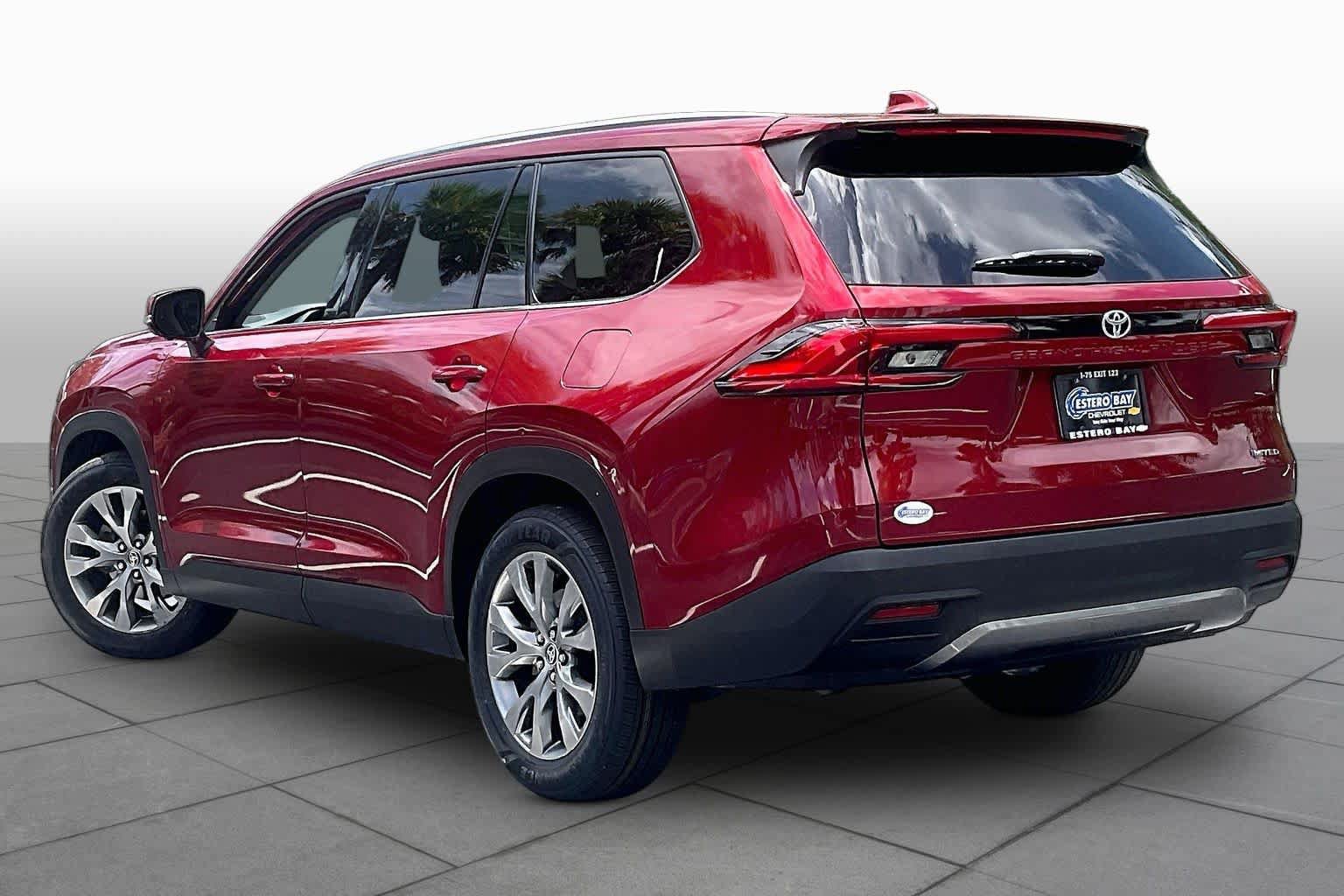 Certified 2024 Toyota Grand Highlander FWD image 13