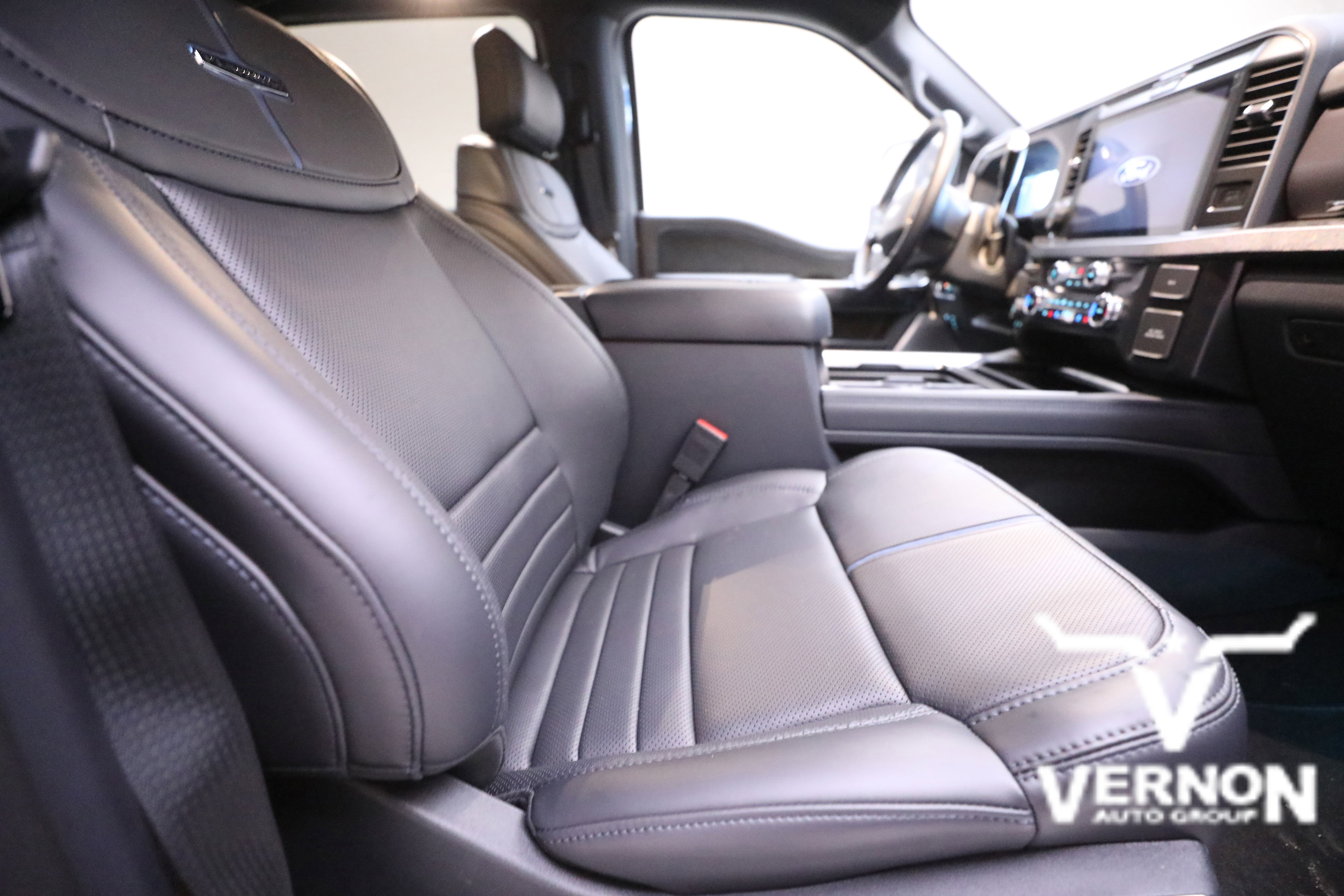 New 2026 Ford F250 Platinum w/ Tremor Off-Road Package image 11