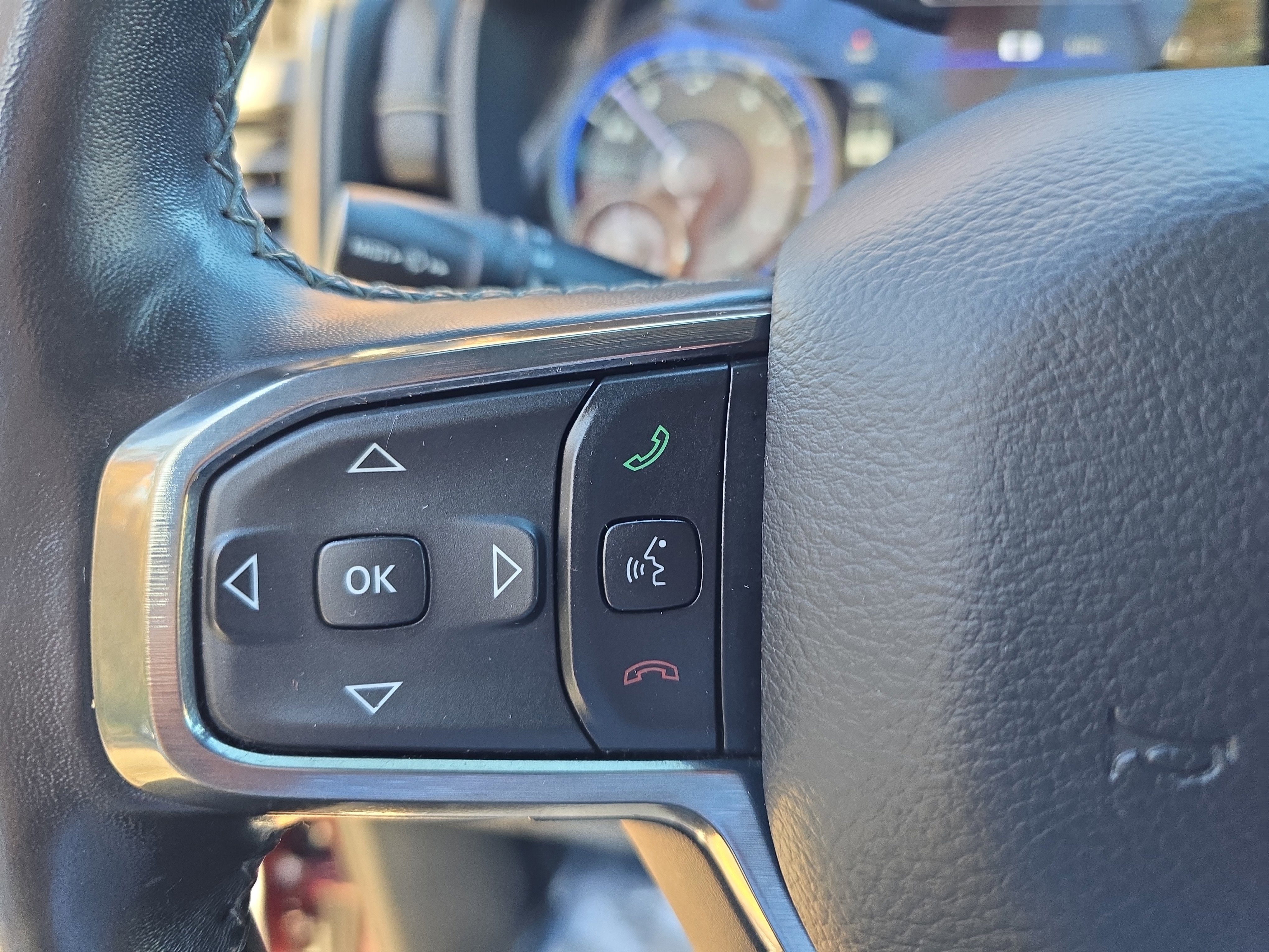 Used 2020 RAM 1500 Limited w/ Body Color Bumper Group image 16