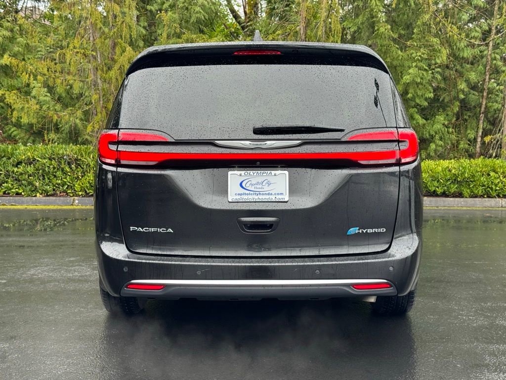 Used 2023 Chrysler Pacifica Touring-L image 20