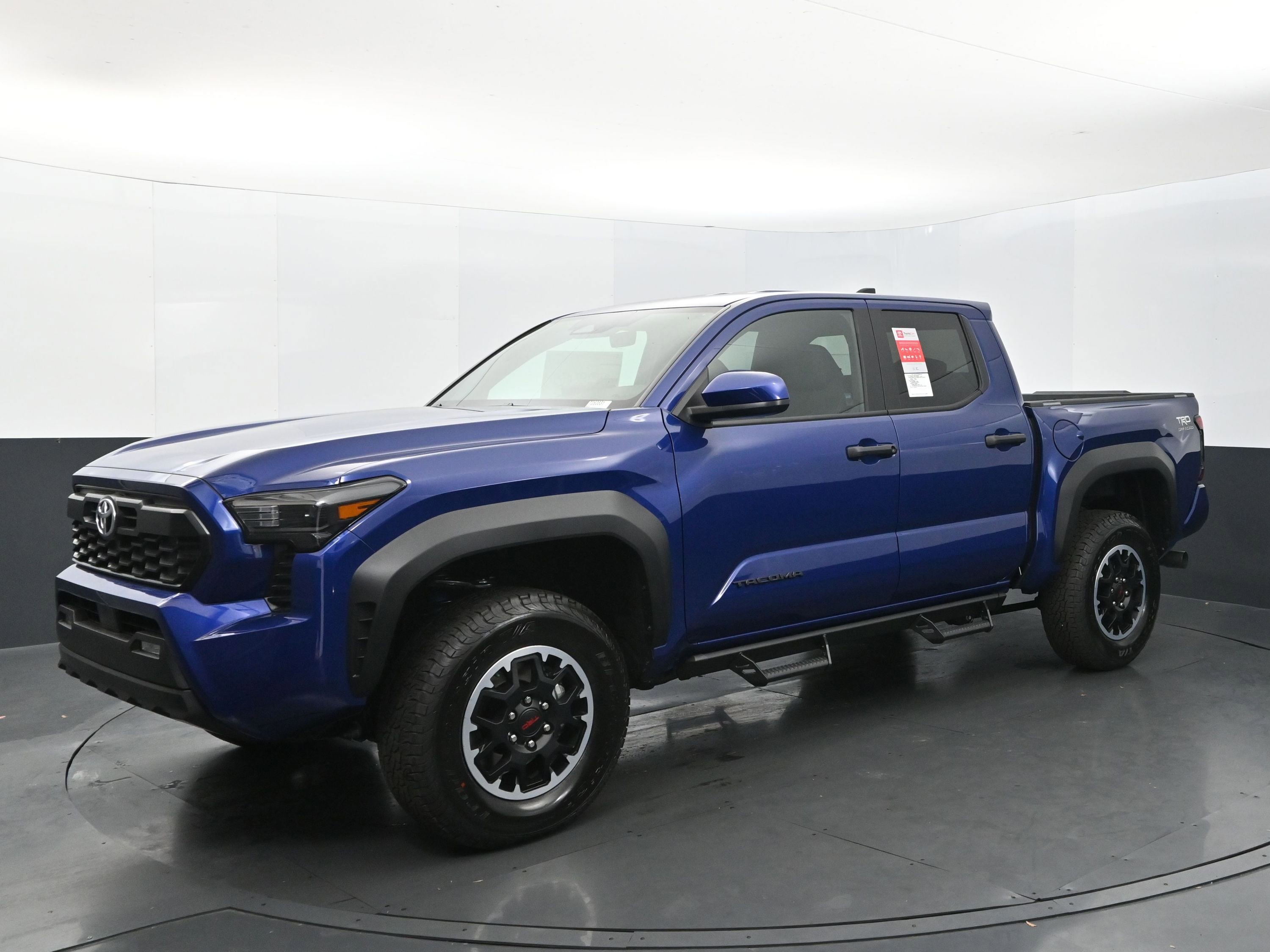 Used 2025 Toyota Tacoma TRD Off-Road image 1