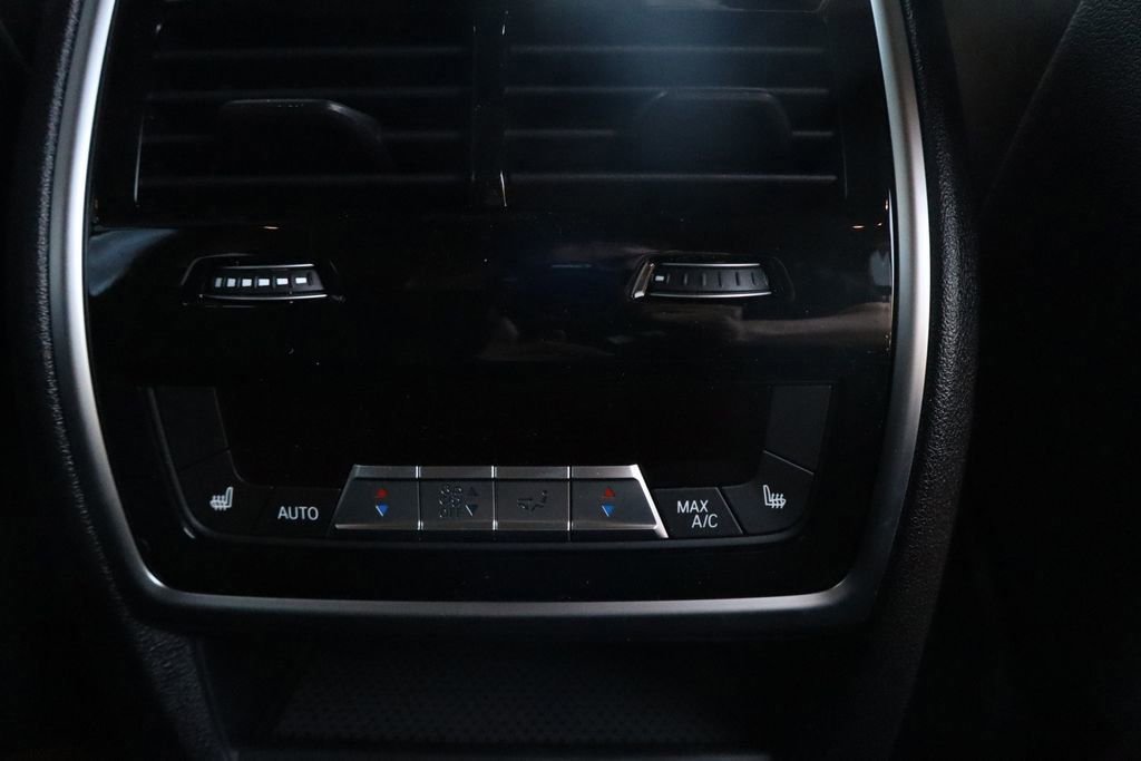 New 2026 BMW X5 xDrive50e image 43