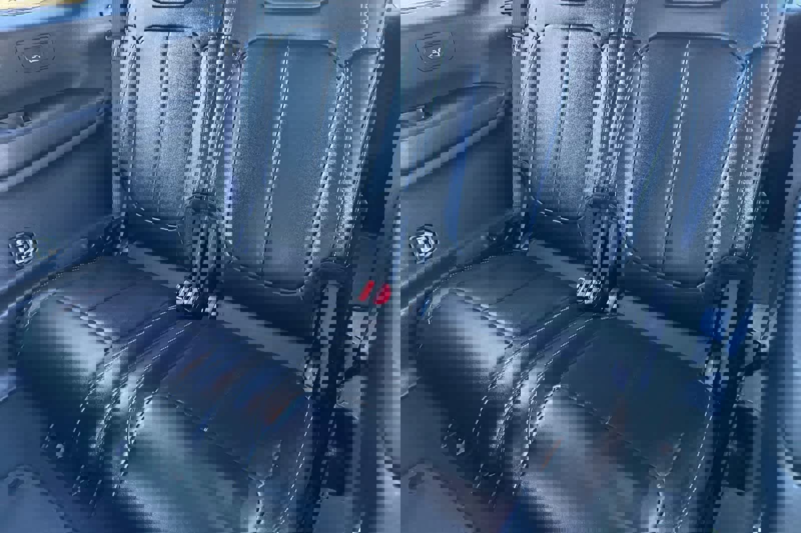 Used 2022 Jeep Grand Cherokee L Limited w/ Trailer Tow Group (B) image 16