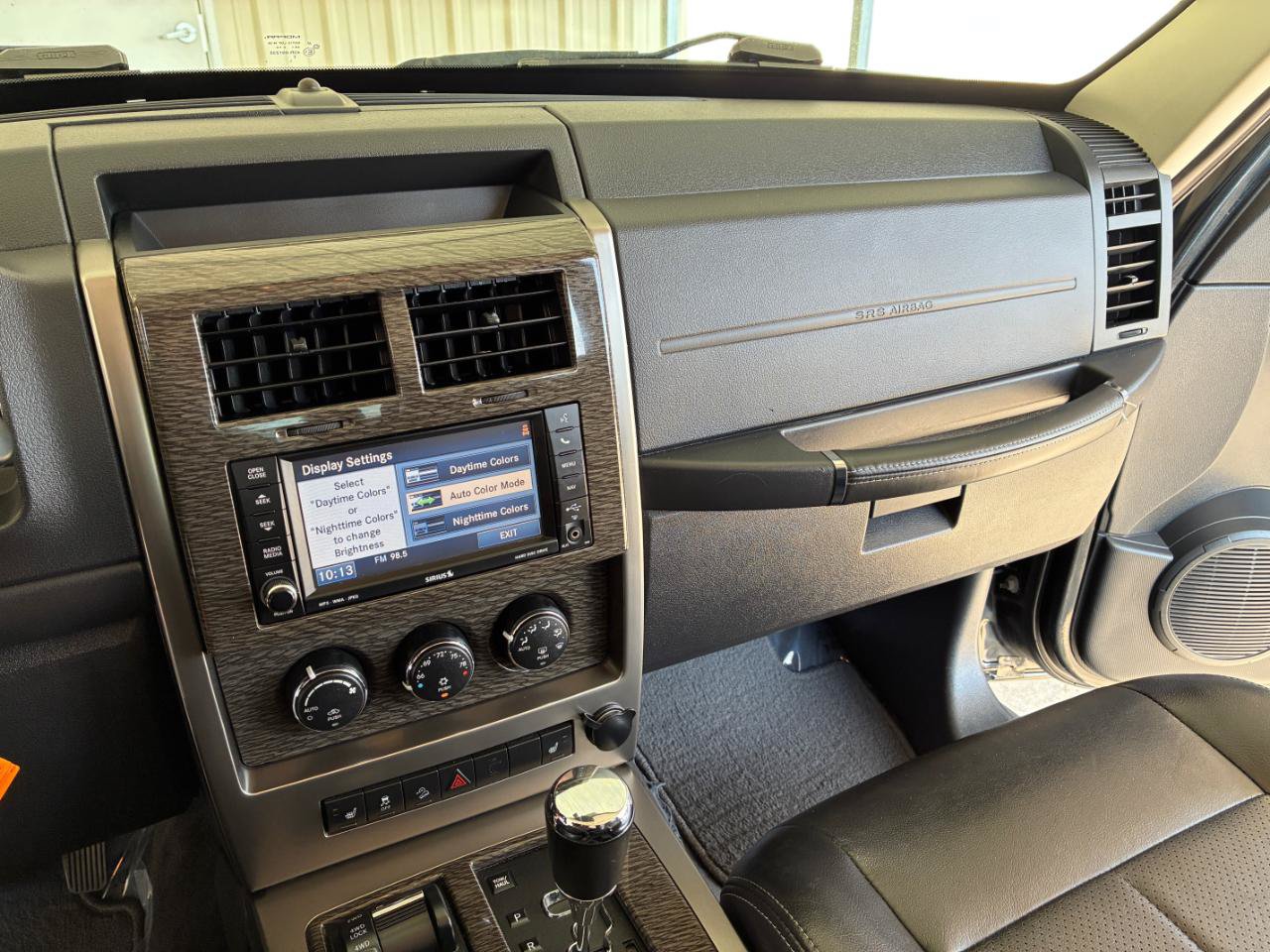 Used 2011 Jeep Liberty Limited Jet AWD/4WD image 18