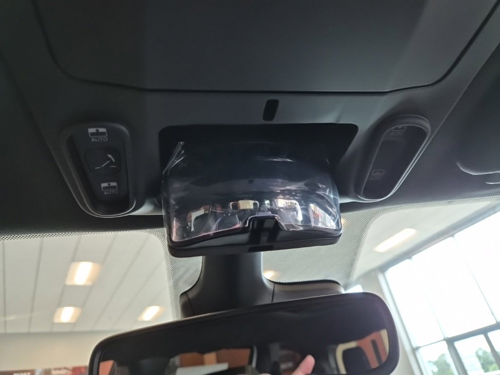 New 2026 Chrysler Pacifica Limited w/ S Appearance Package image 43