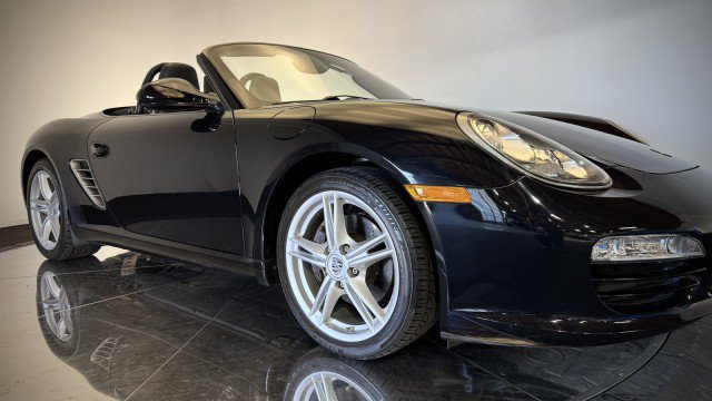 Used 2011 Porsche Boxster RWD image 15