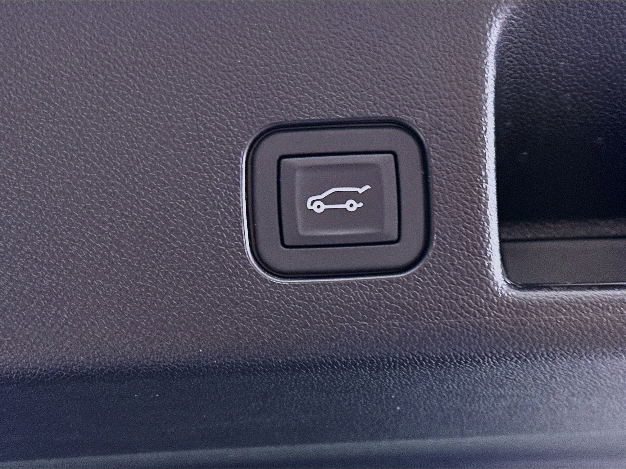 Used 2024 Chevrolet Equinox EV LT FWD image 29