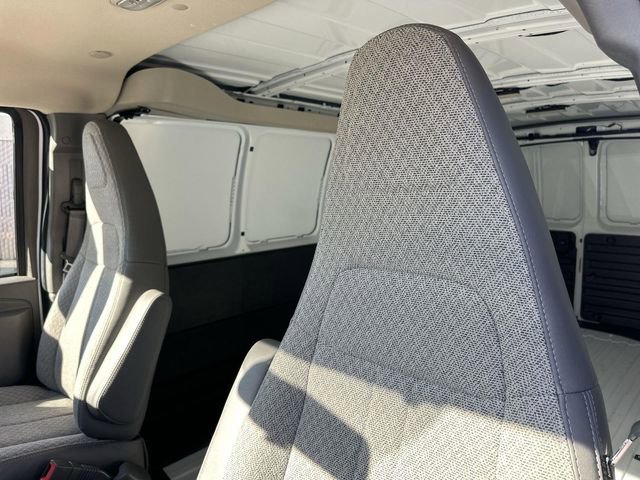New 2026 GMC Savana 2500 w/ Driver Convenience Package RWD image 20