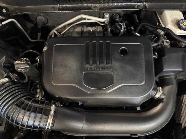 Used 2025 Chevrolet Blazer LT w/ Convenience Package FWD image 31