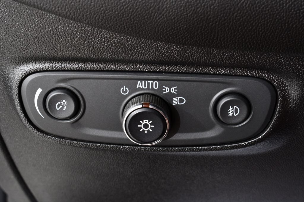 Used 2018 Chevrolet Equinox Premier AWD/4WD image 31