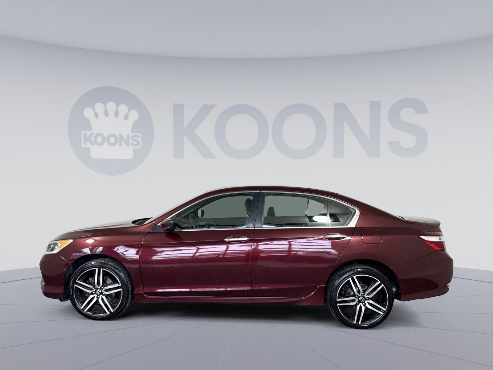 Used 2016 Honda Accord Sport image 2