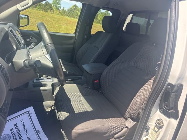 Used 2019 Nissan Frontier SV image 14