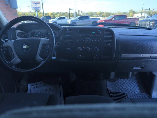 Used 2011 Chevrolet Silverado 1500 LT w/ Interior Plus Package AWD/4WD image 13