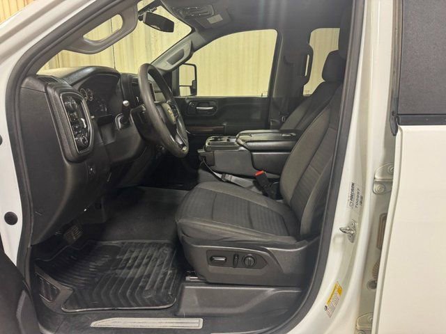 Used 2020 Chevrolet Silverado 2500 LT w/ Z71 Off-Road Package image 17