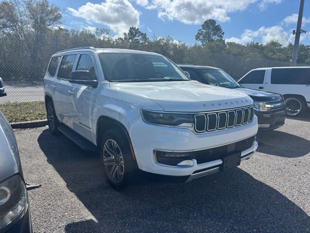 Used 2024 Jeep Wagoneer Series II w/ Flexible Seating Group image 7