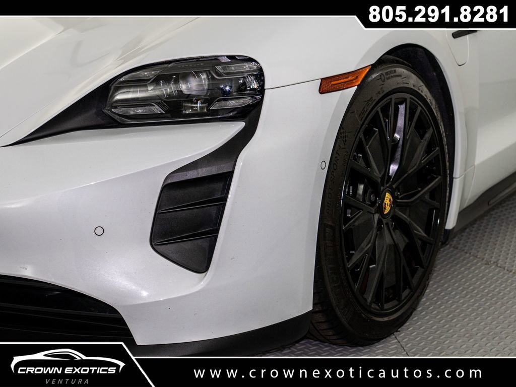 Used 2024 Porsche Taycan GTS image 19
