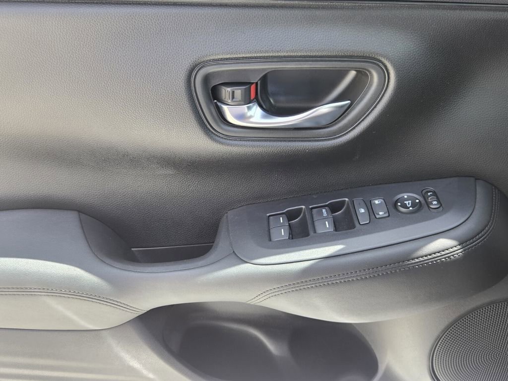 Certified 2023 Honda HR-V LX image 26