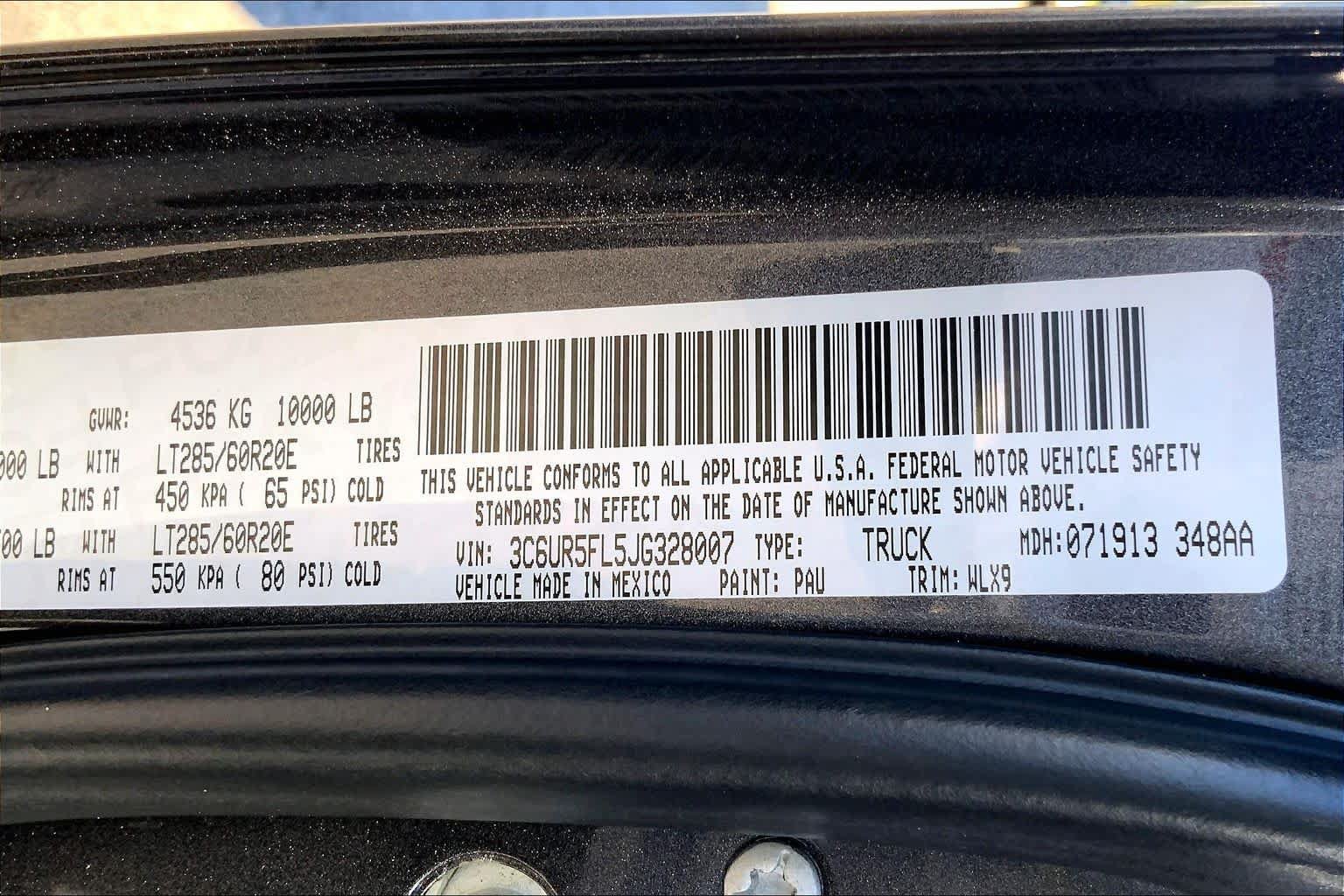 Used 2018 RAM 2500 Laramie w/ Sport Appearance Group AWD/4WD image 34