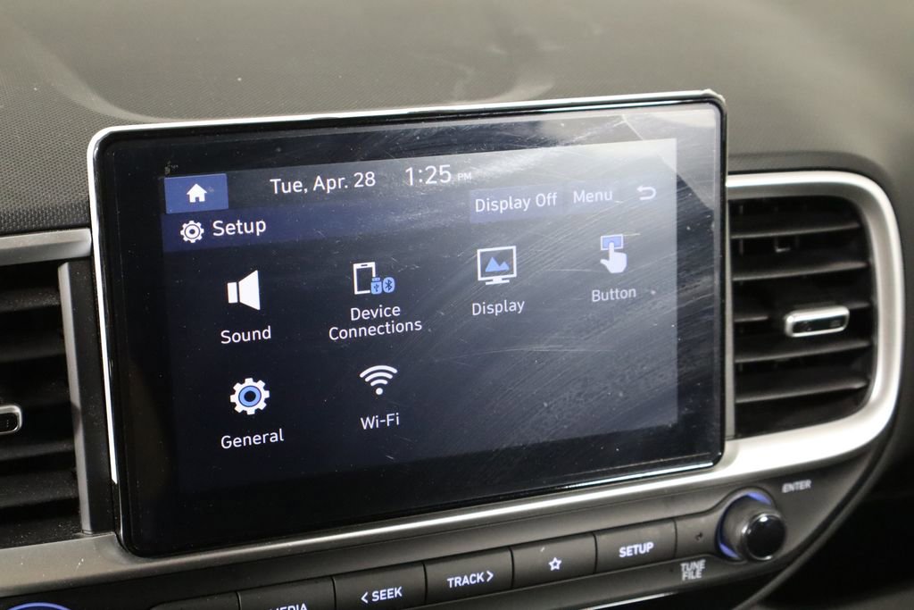 Used 2025 Hyundai Venue SE FWD image 29