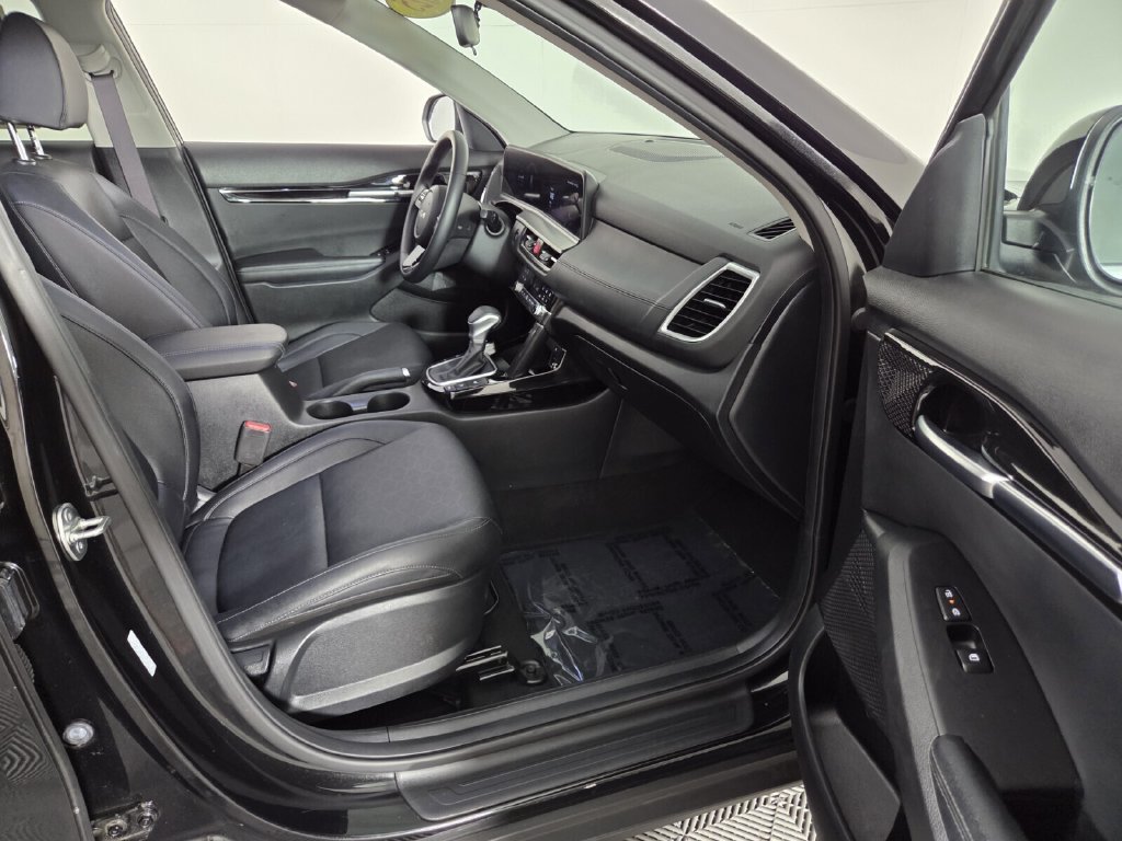 Used 2025 Kia Seltos EX w/ EX Sunroof Package FWD image 33