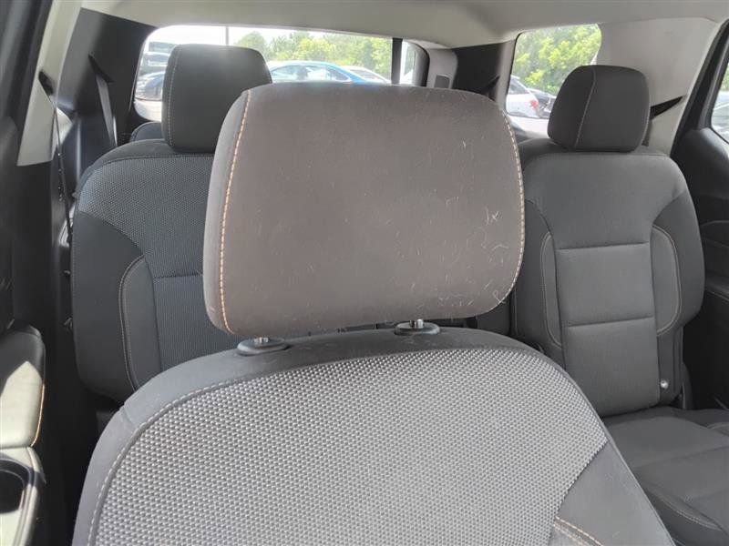 Used 2020 Chevrolet Traverse LT image 12
