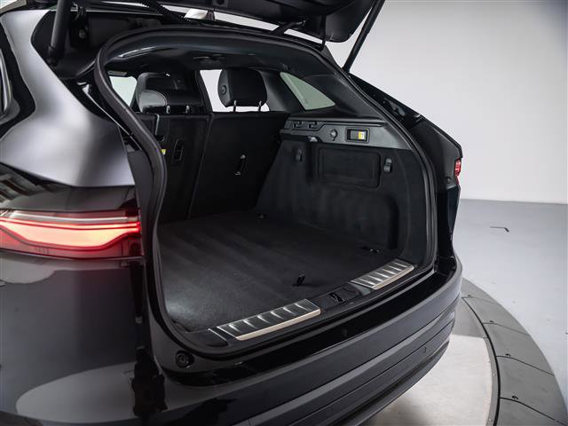 Certified 2024 Jaguar F-PACE R-Dynamic S AWD/4WD image 32