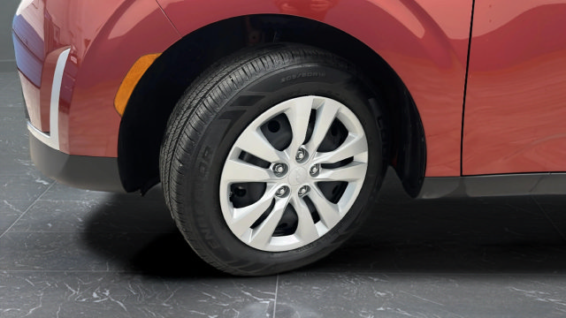 Used 2023 Kia Soul LX FWD image 30