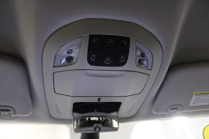 Used 2024 Chrysler Pacifica Touring-L image 43