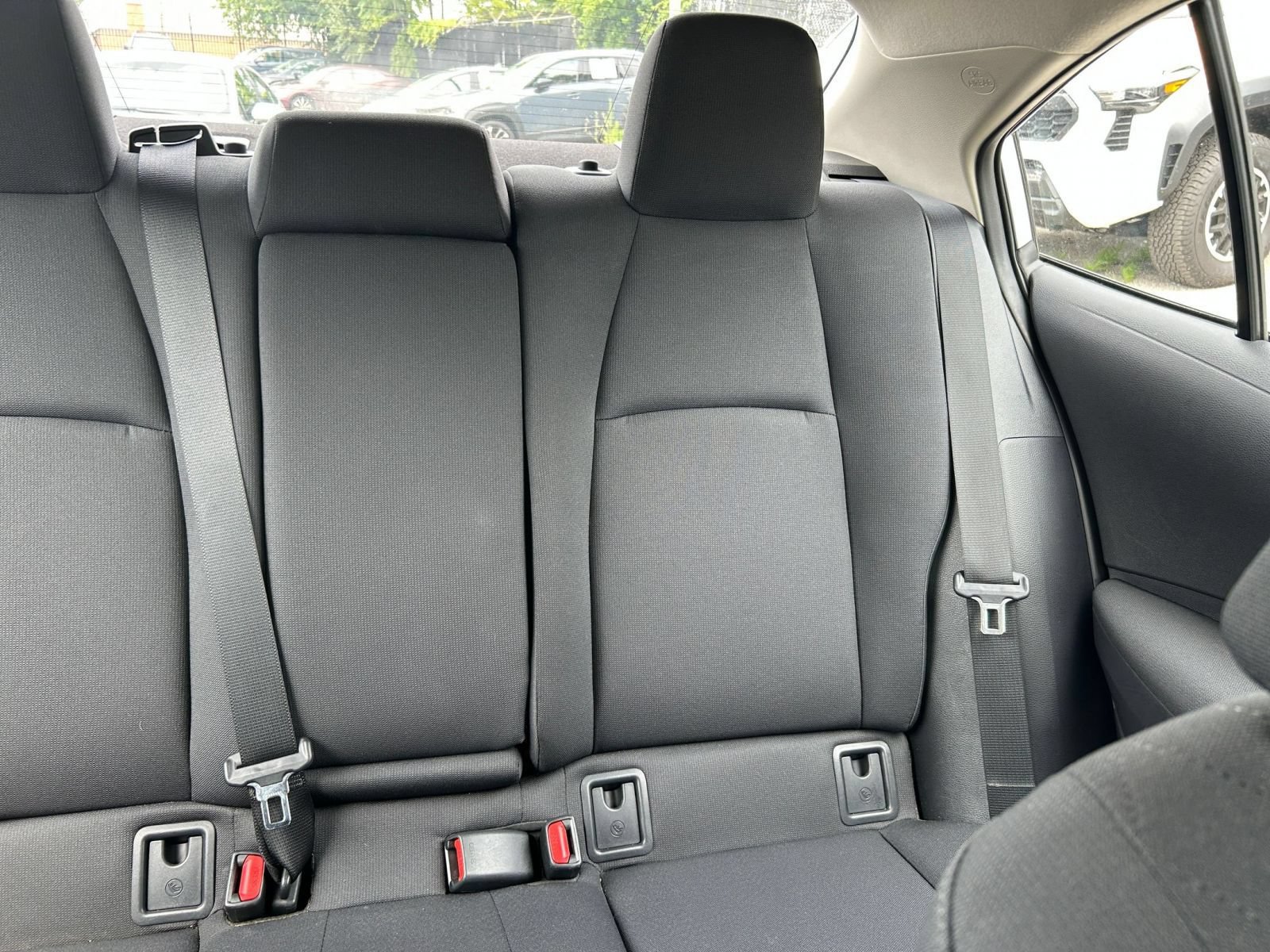 Used 2025 Toyota Corolla LE FWD image 31