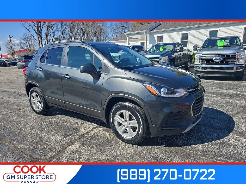 Used 2017 Chevrolet Trax LT w/ LT Convenience Package AWD/4WD image 1