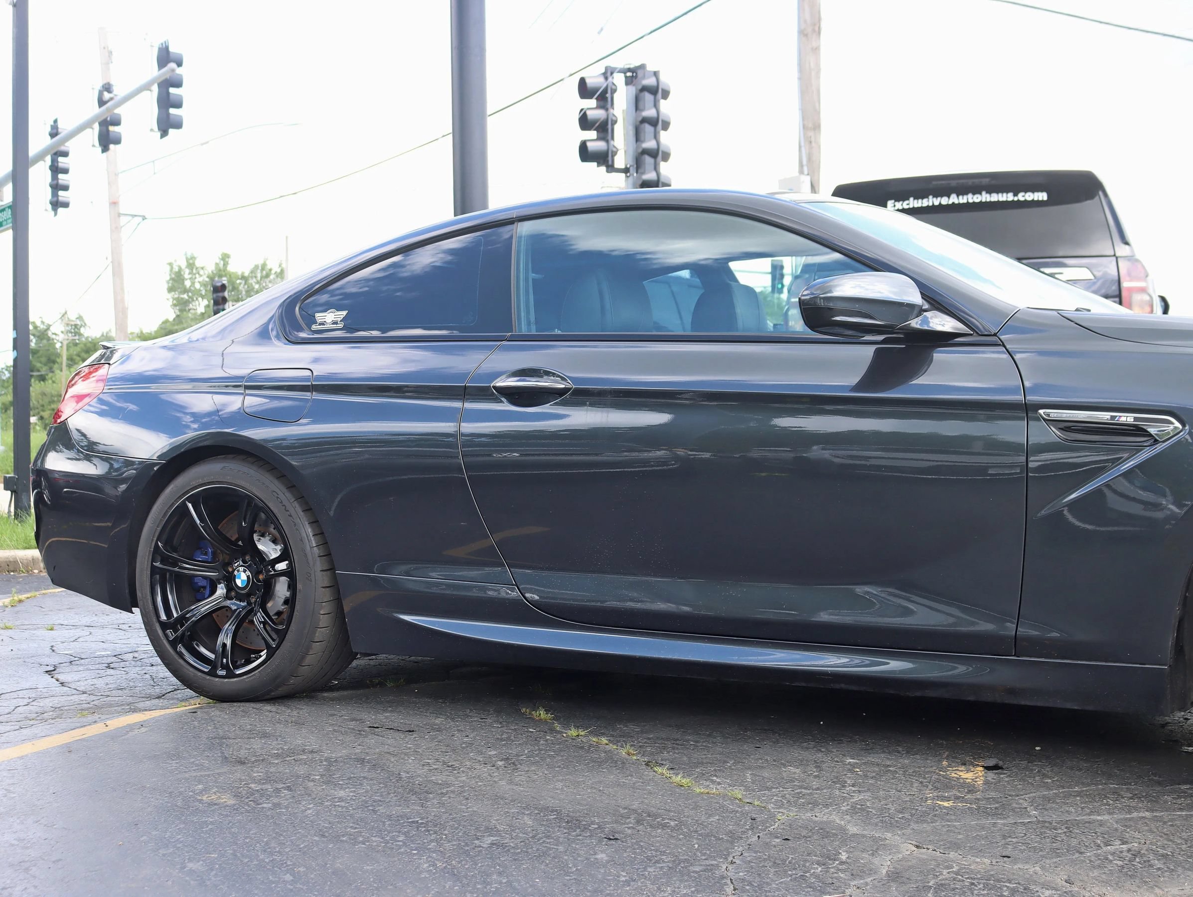 Used 2017 BMW M6 Coupe RWD image 4