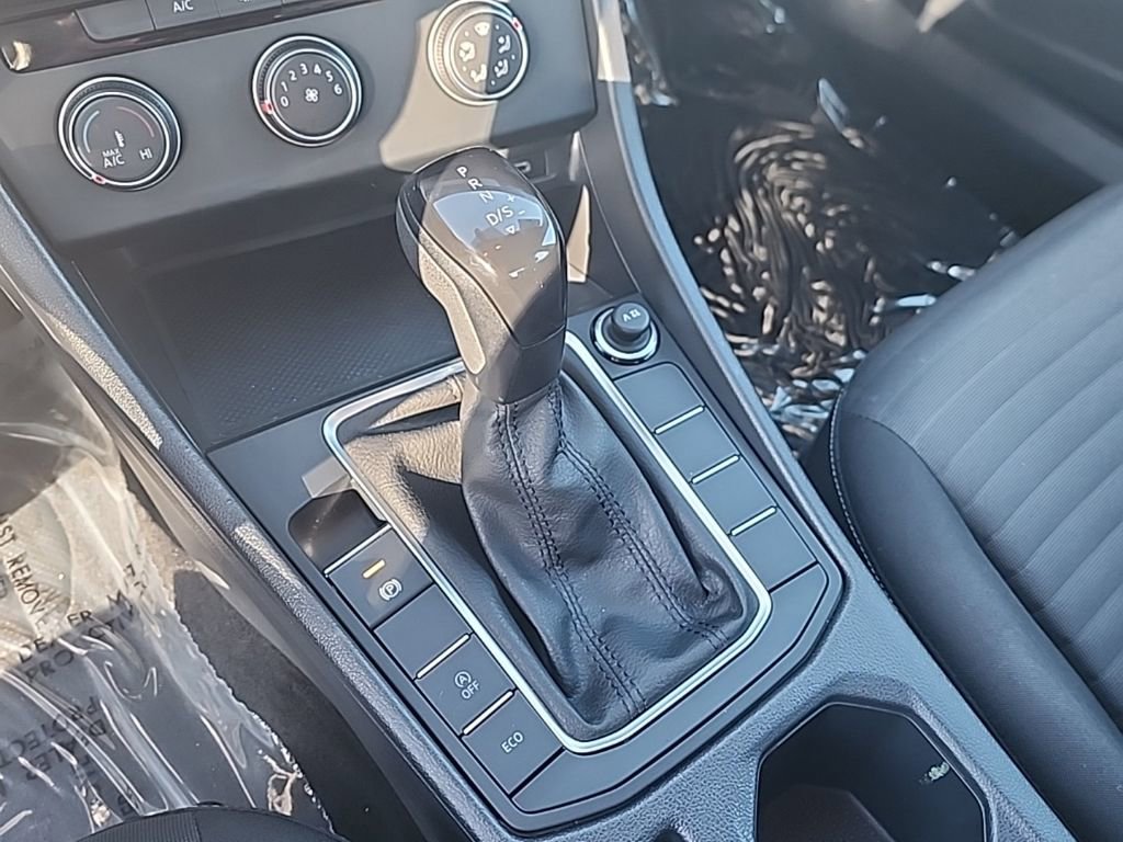 Certified 2023 Volkswagen Jetta S image 21