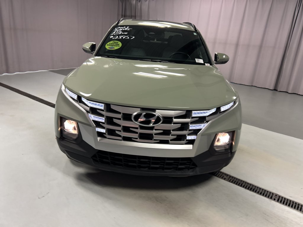 Used 2023 Hyundai Santa Cruz SEL w/ Activity Package AWD/4WD image 2