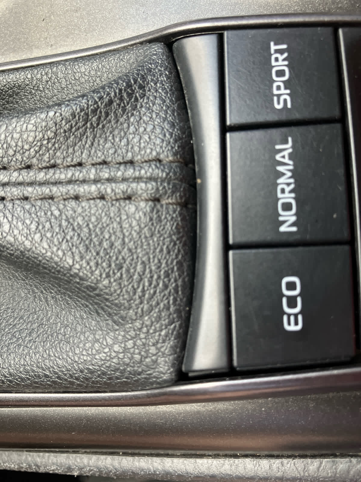 Used 2022 Toyota Camry XSE image 29